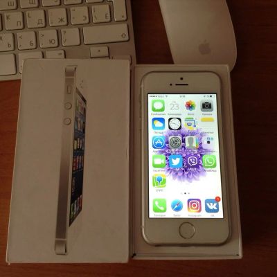 Лот: 7604423. Фото: 1. Iphone 5 white 16 gb в корпусе... Смартфоны
