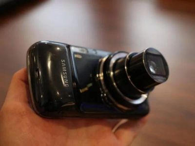 Лот: 5346385. Фото: 1. Samsung galaxy s4 zoom. Смартфоны