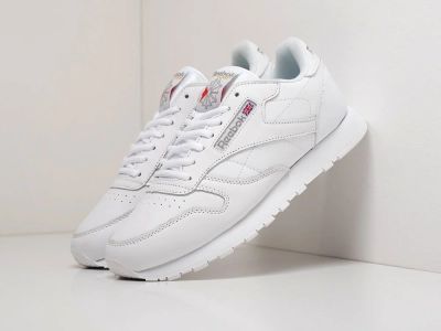 Лот: 16983791. Фото: 1. Кроссовки Reebok Classic Leather... Кеды, кроссовки, слипоны
