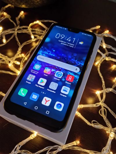 Лот: 18441257. Фото: 1. Honor 10 64GB. Смартфоны