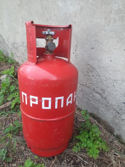 Лот: 16288781. Фото: 1. Баллон 12л. Полный, вентиль. Баллоны, газ в баллонах