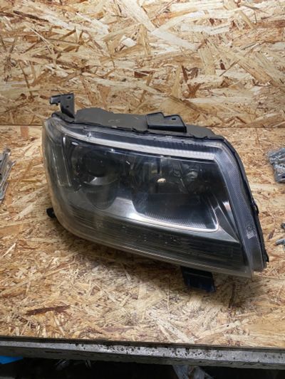 Лот: 20612644. Фото: 1. Фара Suzuki grand vitara. Электроприборы для автомобиля