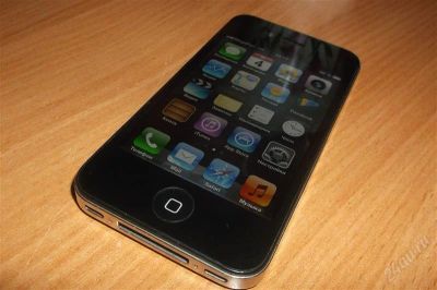 Лот: 2868478. Фото: 1. Apple IPhone 4,16 GB официальная... Смартфоны