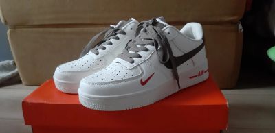 Лот: 25361312. Фото: 1. Кроссовки Nike. Кеды, кроссовки, слипоны