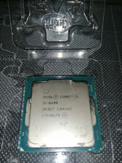 Лот: 17668814. Фото: 1. Процессор Intel Core i5-8400. Процессоры