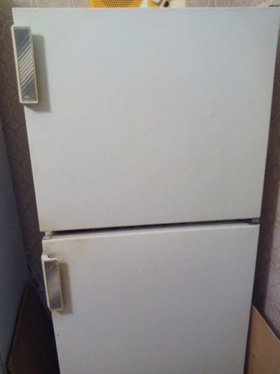 Лот: 7027979. Фото: 1. холодильник Бирюса. Холодильники, морозильные камеры