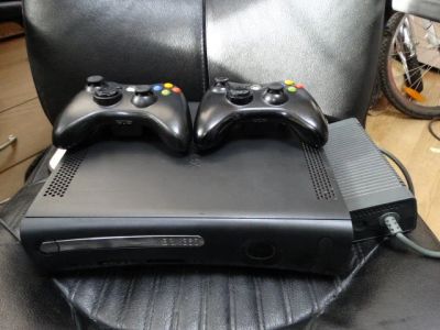 Лот: 12440918. Фото: 1. Игровая приставка Xbox360 Microsoft... Консоли