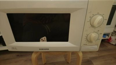 Лот: 15241610. Фото: 1. Микроволновка Samsung. Микроволновки, мини-печи