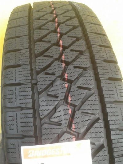 Лот: 12524541. Фото: 1. 205 75 R16 C (205/75R16C) Bridgestone... Шины