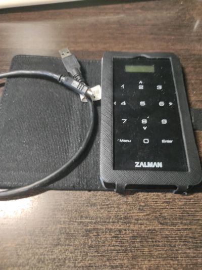Лот: 19073422. Фото: 1. Внешний корпус для HDD Zalman... Корзины, шасси