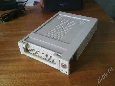 Лот: 549908. Фото: 1. Mobile rack 3.5" IDE. Другое (компьютеры, оргтехника, канцтовары)