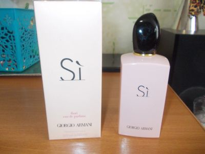 Лот: 14994313. Фото: 1. Sì Fiori от Armani 100мл *3000... Женская парфюмерия