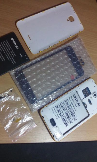 Лот: 4804965. Фото: 1. Explay Vega Android 4.2 есть запчасти... Кнопочные мобильные телефоны