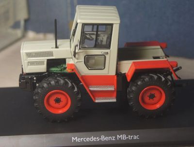 Лот: 9084676. Фото: 1. Модель Mercedes - Benz MB-trac. Автомоделизм