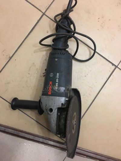 Лот: 11147781. Фото: 1. Шлифмашина угловая Bosch GWS 20-230... Электроинструмент