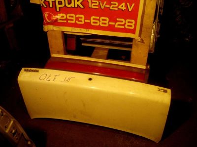 Лот: 4620565. Фото: 1. Toyota Corona AT 170 Крышка багажника... Кузов