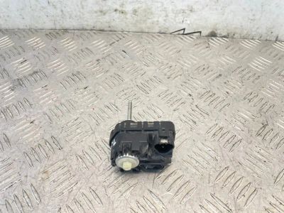 Лот: 25628616. Фото: 1. Моторчик корректора фар toyota... Двигатель и элементы двигателя
