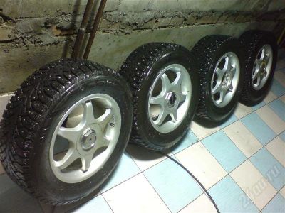 Лот: 517634. Фото: 1. Nokian Hakka 4 на дисках R15. Шины на дисках