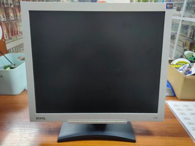 Лот: 23450617. Фото: 1. Монитор BENQ T705. ЖК-мониторы