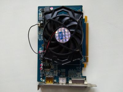 Лот: 15013613. Фото: 1. Sapphire ATI Radeon HD5670 512MB... Видеокарты