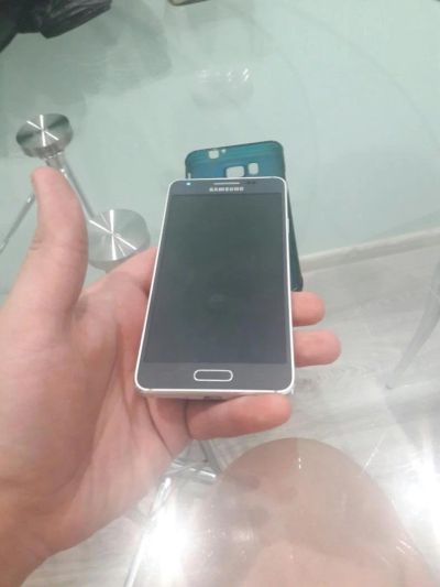 Лот: 8444395. Фото: 1. Samsung galaxy alpha. Смартфоны