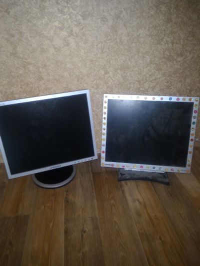 Лот: 9348107. Фото: 1. Монитор Samsung и Beko. ЖК-мониторы