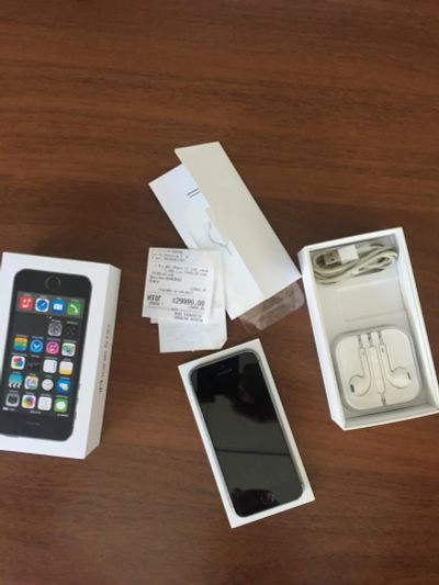 Лот: 7372066. Фото: 1. Apple Iphone 5s 32G. Смартфоны
