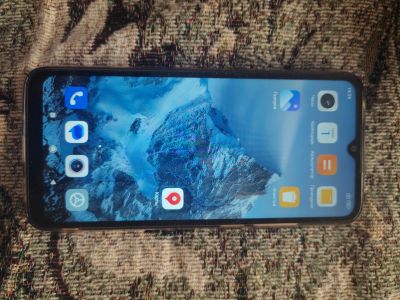 Лот: 25783150. Фото: 1. Телефон Redmi 9A. Смартфоны