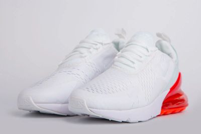 Лот: 15662056. Фото: 1. Кроссовки Nike Air Max 270. Кеды, кроссовки, слипоны