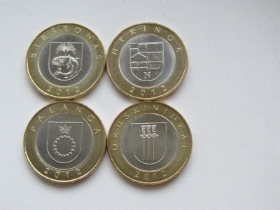 Лот: 3920853. Фото: 1. Литва , 2 лита , набор из 4 монет... Наборы монет