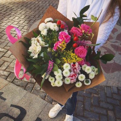 Лот: 7262313. Фото: 1. Сборный букет. Цветы на Щорса... Свежие цветы