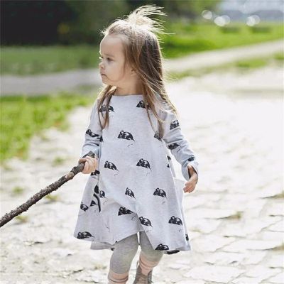 Лот: 9414438. Фото: 1. Прелестное платье с принтом. Платья, сарафаны