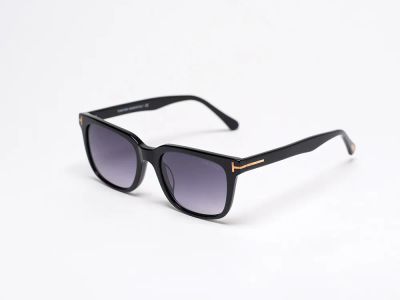 Лот: 24977418. Фото: 1. Очки Tom Ford. Очки солнцезащитные