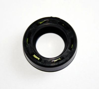 Лот: 21365072. Фото: 1. Сальник 13x22x7 YAMAHA (93101-13M12-00... Запчасти для лодок, катеров, лодочных моторов