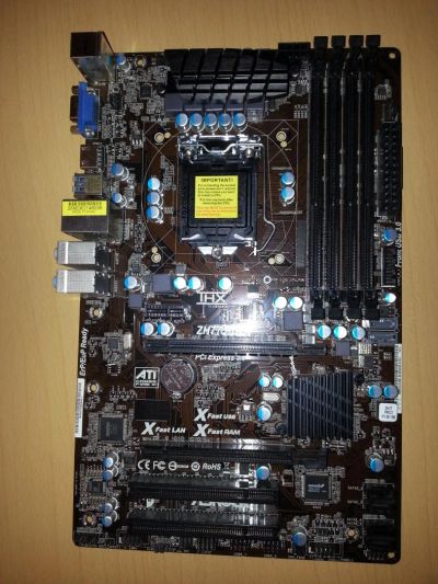 Лот: 6171271. Фото: 1. asrock zh77 pro3. Материнские платы