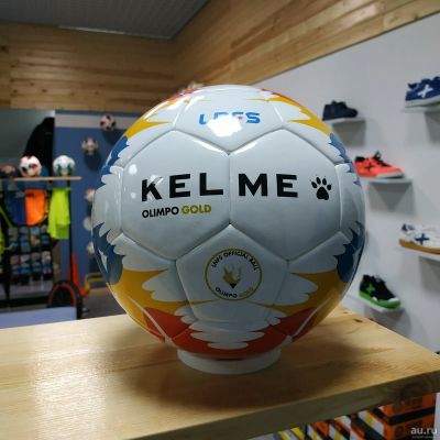 Лот: 13008963. Фото: 1. Мяч футзальный Kelme Olimpo Gold. Мячи, ракетки, шайбы, клюшки