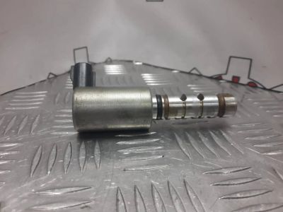 Лот: 18795630. Фото: 1. Клапан VVT-I k5t45578 Mitsubishi... Двигатель и элементы двигателя