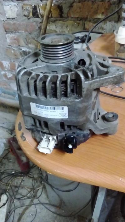 Лот: 7005427. Фото: 1. генератор Ford Focus (01-04). Электрооборудование