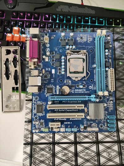 Лот: 25579658. Фото: 1. Gigabyte h61m s2pv rev. 2.2... Материнские платы