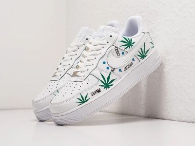 Лот: 19415312. Фото: 1. Кроссовки Nike Air Force 1 Low. Кеды, кроссовки, слипоны