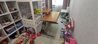 Лот: 25676253. Фото: 1. Стол компьютерный. Компьютерные и письменные столы