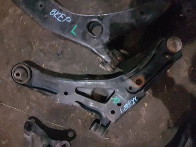 Лот: 20896561. Фото: 1. Рычаг подвески нижний Toyota Sienta... Ходовая, подвеска, рулевое управление