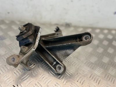 Лот: 22835829. Фото: 1. кронштейн кпп Renault Megane LM. Двигатель и элементы двигателя