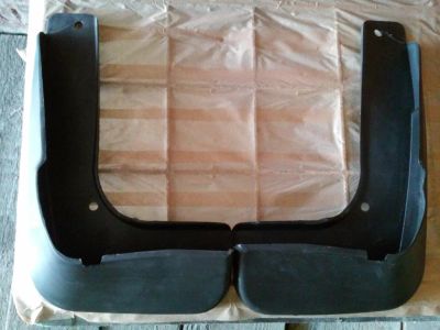 Лот: 4378593. Фото: 1. передние брызговики VW polo sedan. Кузов