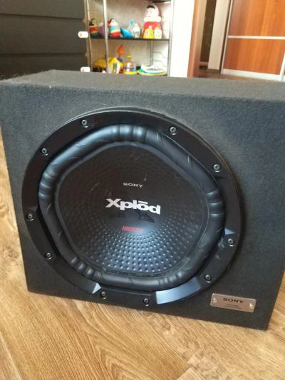 Лот: 11338417. Фото: 1. Сабвуфер sony xplod 1800w с усилителем... Сабвуферы