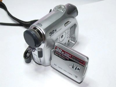 Лот: 6622801. Фото: 1. Видеокамера JVC GR-D370E miniDV. Видеокамеры