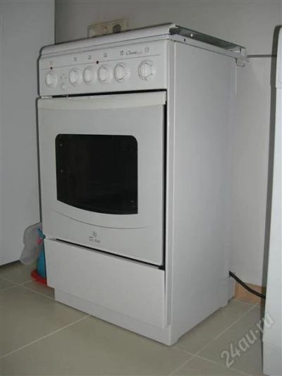 Лот: 1037886. Фото: 1. электрическая плита de luxe. Плиты, духовые шкафы, варочные поверхности