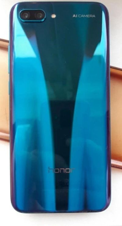 Лот: 17866168. Фото: 1. Honor 10 4/64. Смартфоны