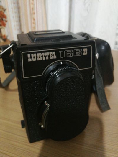 Лот: 14808078. Фото: 1. Фотоаппарат lubitel 166B. Плёночные зеркальные