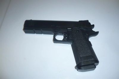 Лот: 3760148. Фото: 1. пистолет (стреляет шариками). Военная тема